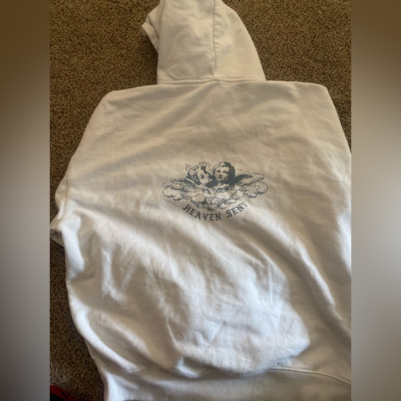 Brandy Melville Heaven Sent Zip Up - Picture 2 of 2